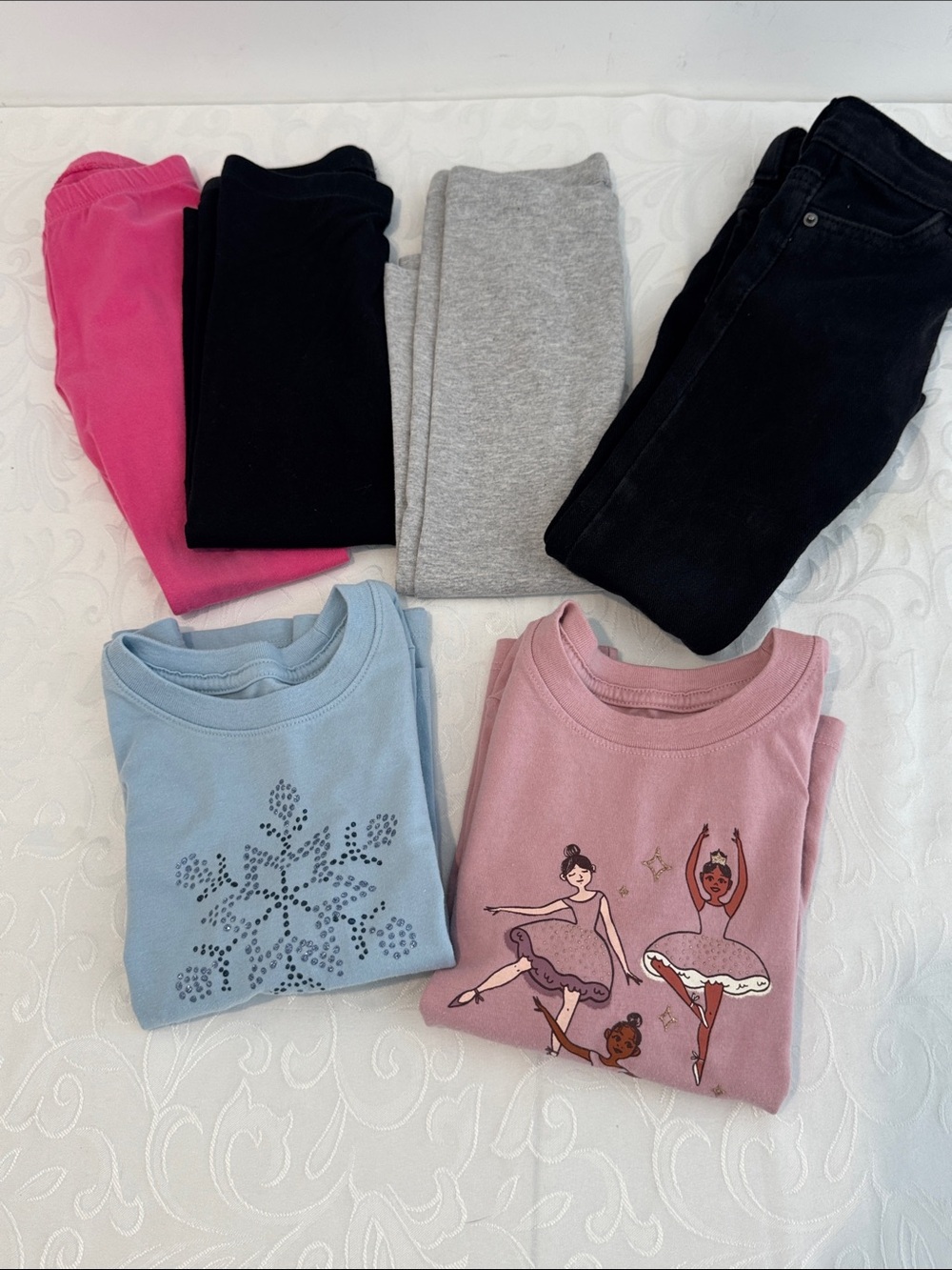🌟3/$15🌟Cat & Jack Play Set Bundle. Size 3T